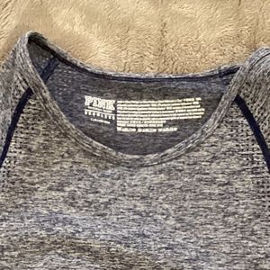 Victoria’s Secret Pink Seamless workout top in Size Large